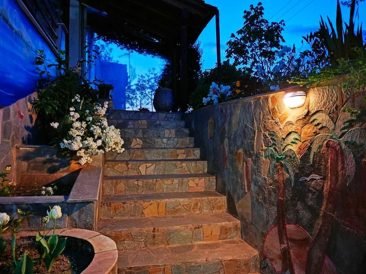 Adam'S Holiday House 2019 Karianí Exterior foto